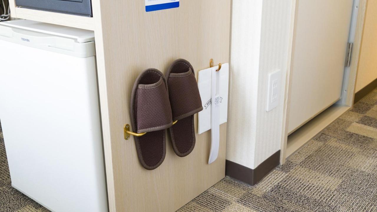 Toyoko Inn Shin-Osaka Chuo-Guchi Shinkan Zewnętrze zdjęcie