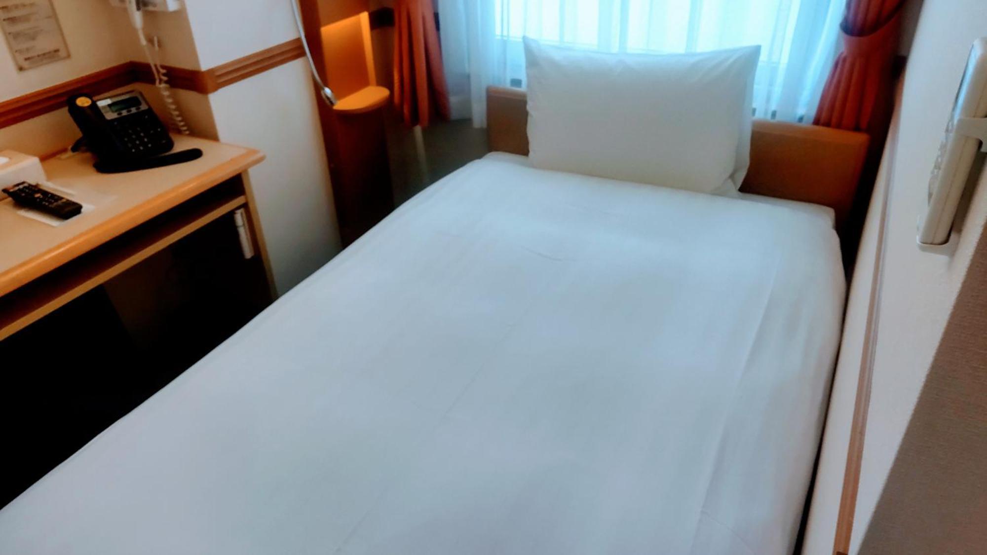 Toyoko Inn Shin-Osaka Chuo-Guchi Shinkan Pokój zdjęcie