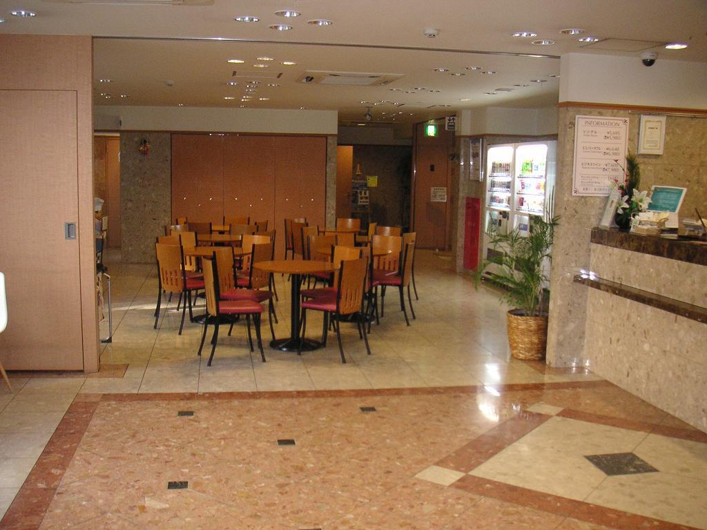 Toyoko Inn Shin-Osaka Chuo-Guchi Shinkan Zewnętrze zdjęcie